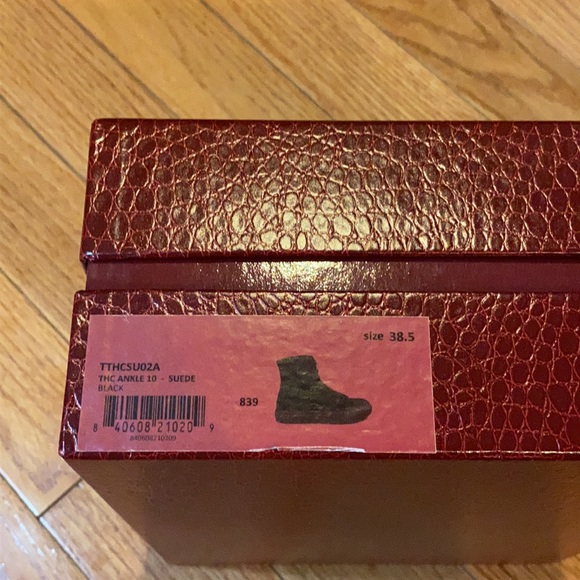 🔥🔥🔥NEW Tamara Mellon High Top Suede Laced Sneakers - Picture 9 of 10